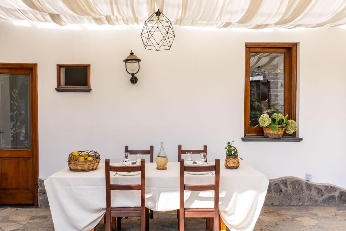 מסה לוברנסה Villa Mimosa Rustic Elegance Views & Pool מראה חיצוני תמונה