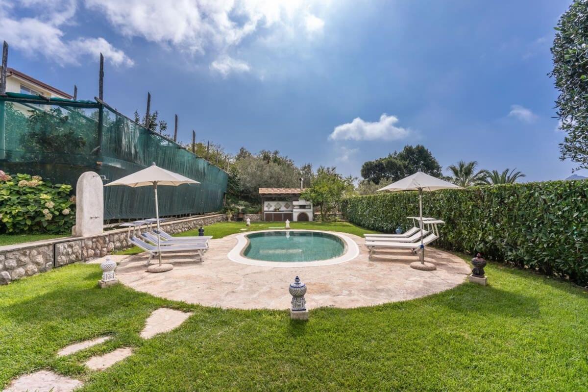 מסה לוברנסה Villa Mimosa Rustic Elegance Views & Pool מראה חיצוני תמונה
