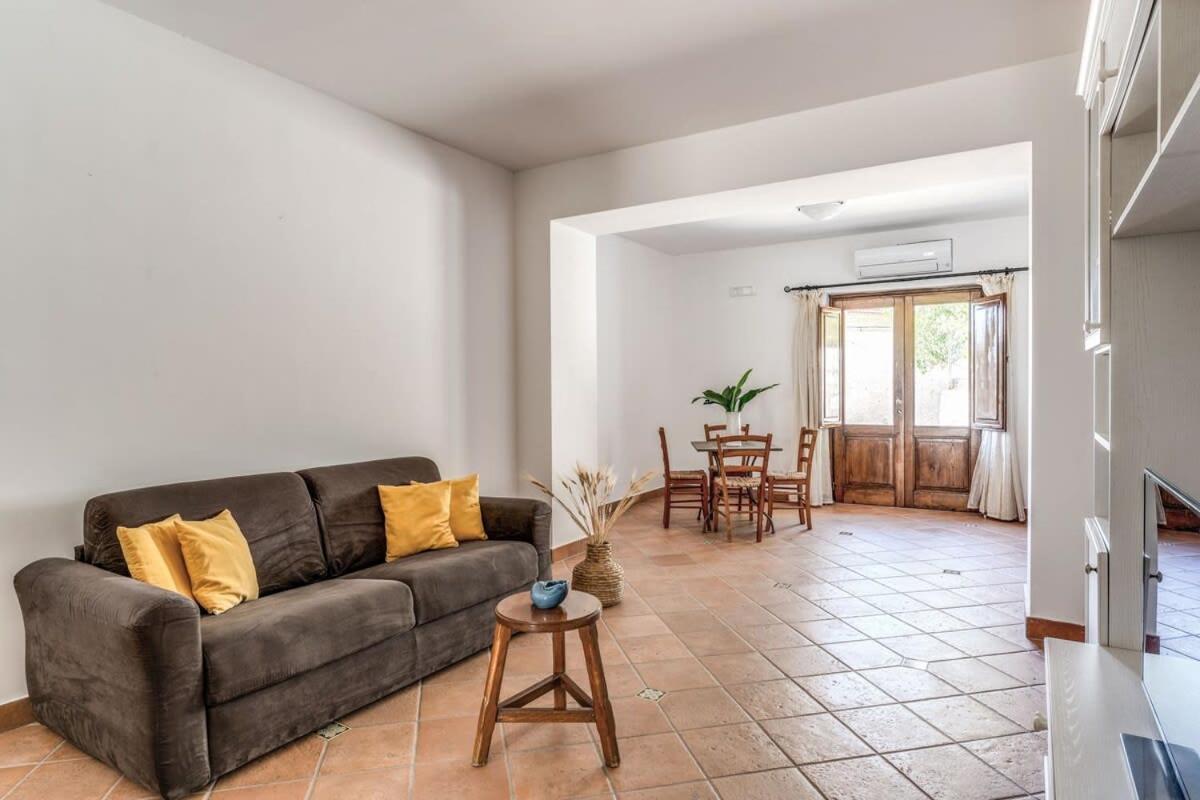 מסה לוברנסה Villa Mimosa Rustic Elegance Views & Pool מראה חיצוני תמונה