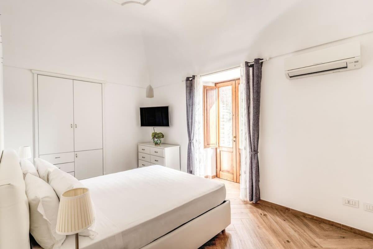 מסה לוברנסה Villa Mimosa Rustic Elegance Views & Pool מראה חיצוני תמונה
