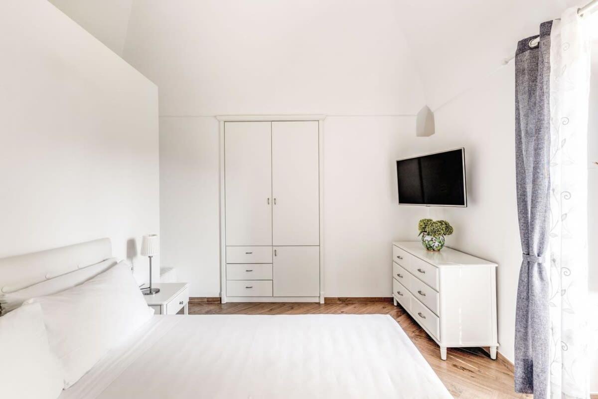 מסה לוברנסה Villa Mimosa Rustic Elegance Views & Pool מראה חיצוני תמונה