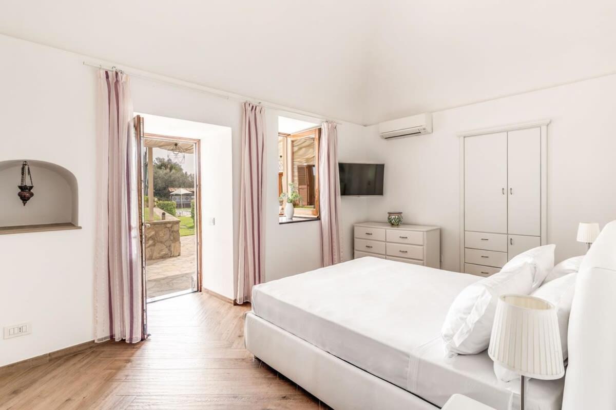 מסה לוברנסה Villa Mimosa Rustic Elegance Views & Pool מראה חיצוני תמונה