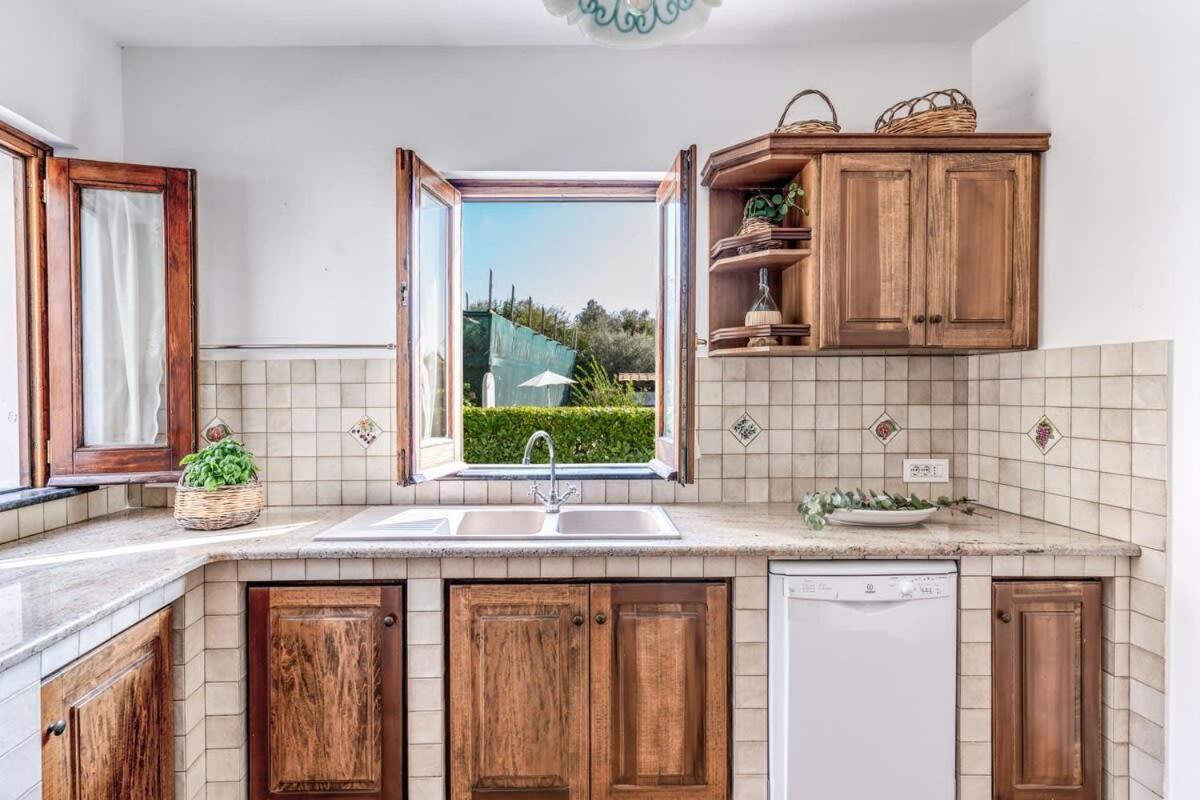 מסה לוברנסה Villa Mimosa Rustic Elegance Views & Pool מראה חיצוני תמונה