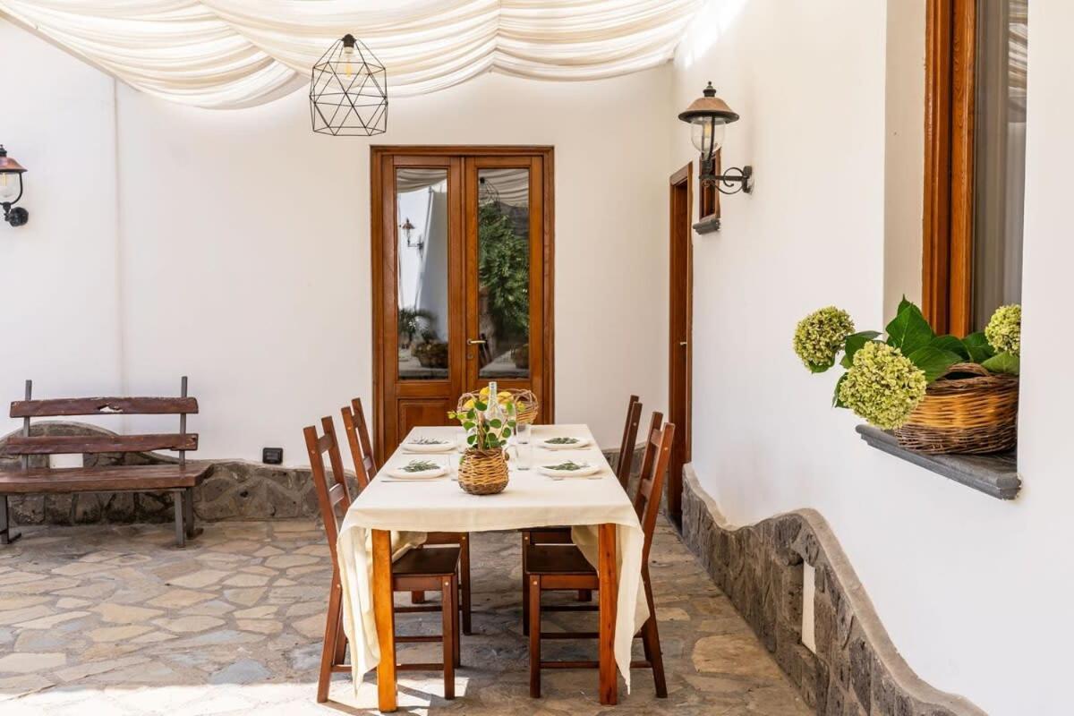מסה לוברנסה Villa Mimosa Rustic Elegance Views & Pool מראה חיצוני תמונה