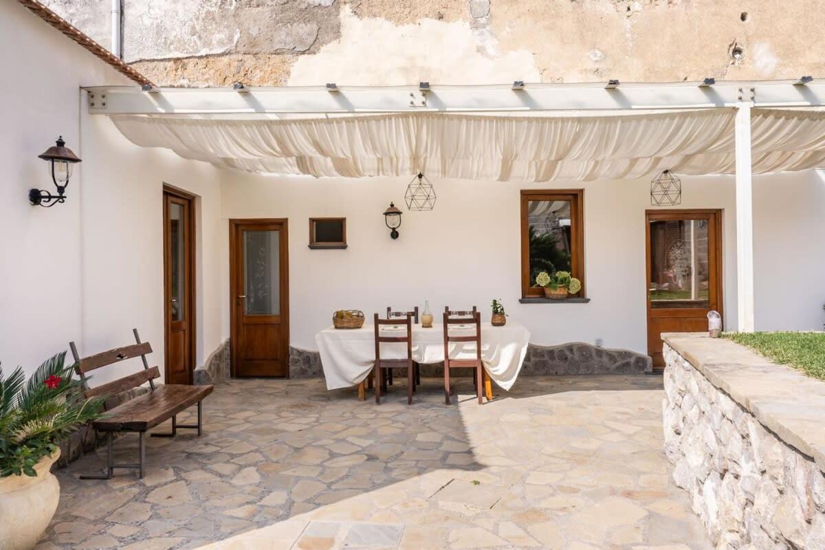 מסה לוברנסה Villa Mimosa Rustic Elegance Views & Pool מראה חיצוני תמונה