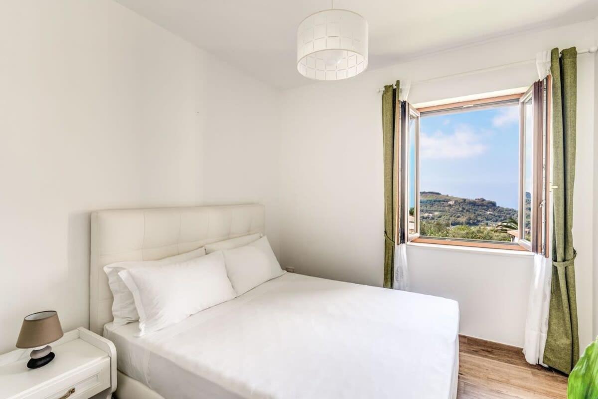 מסה לוברנסה Villa Mimosa Rustic Elegance Views & Pool מראה חיצוני תמונה